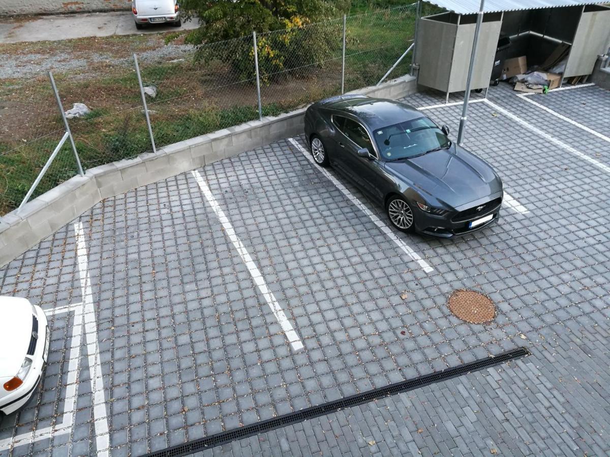 Bein Apartment With Parking Brno Ngoại thất bức ảnh